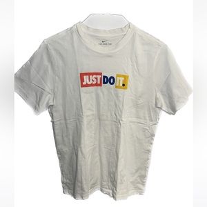 Nike men’s T-shirt size M